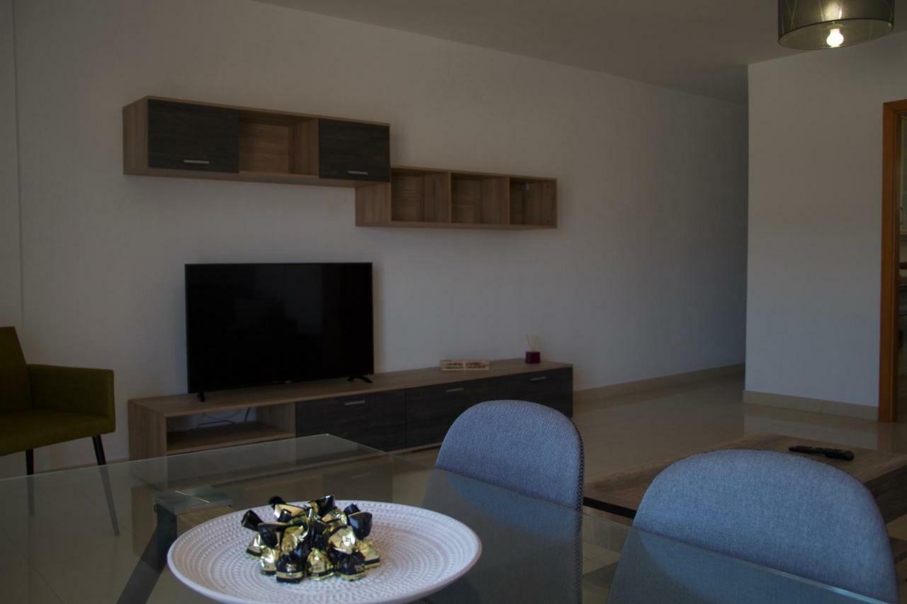 L&P Comfort Luxury House Vecindario  Buitenkant foto