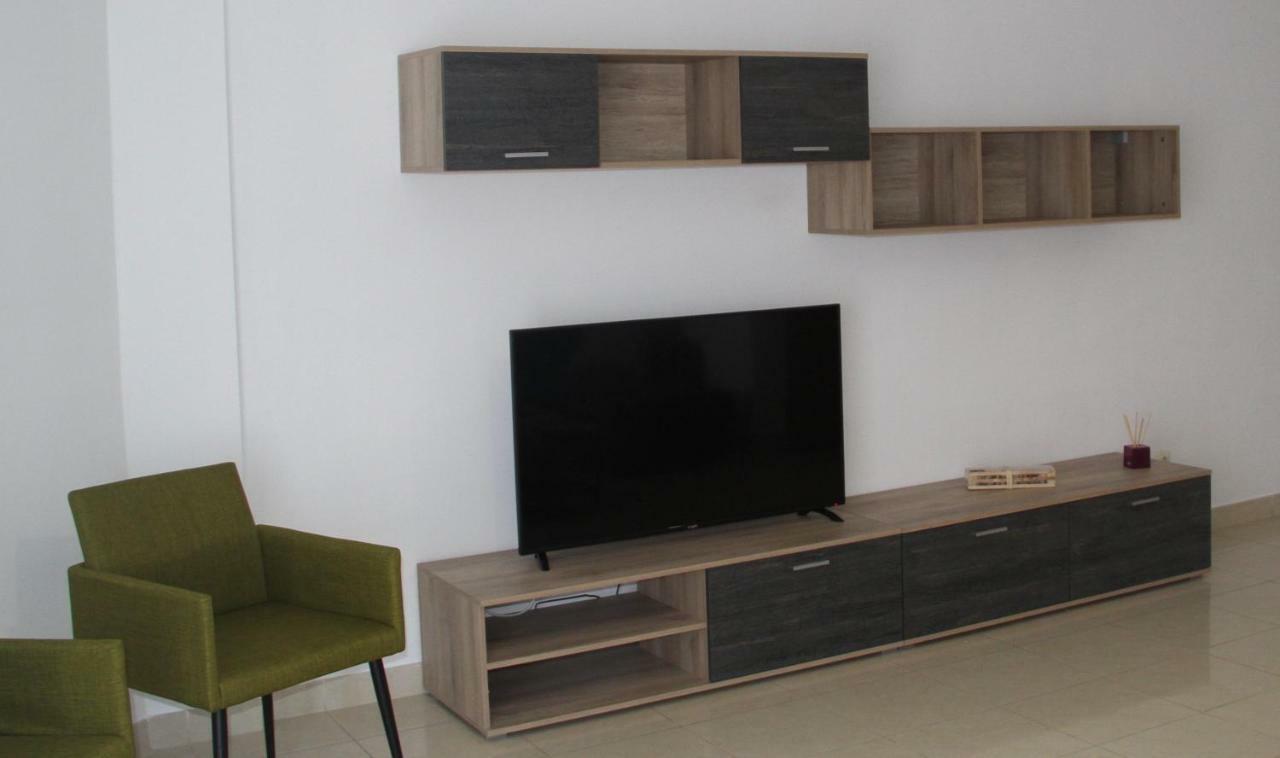 L&P Comfort Luxury House Vecindario  Buitenkant foto